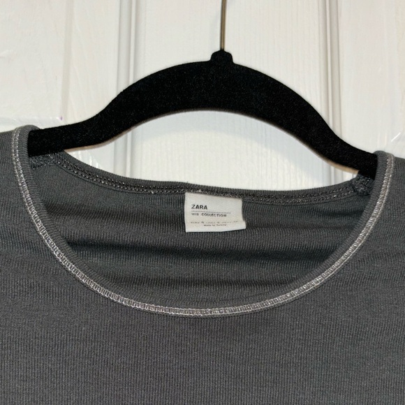 ZARA • S T-Shirt - Picture 3 of 7